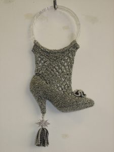 High-heeled bag