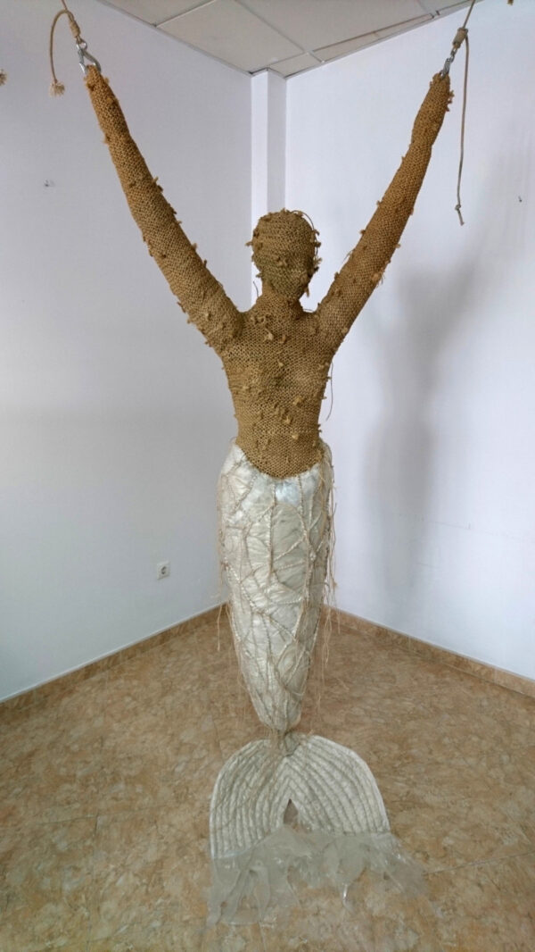 Polluted Fairytales, sculpture made of reused rope, plastic, torso by contemporary artist Nanon Morsink