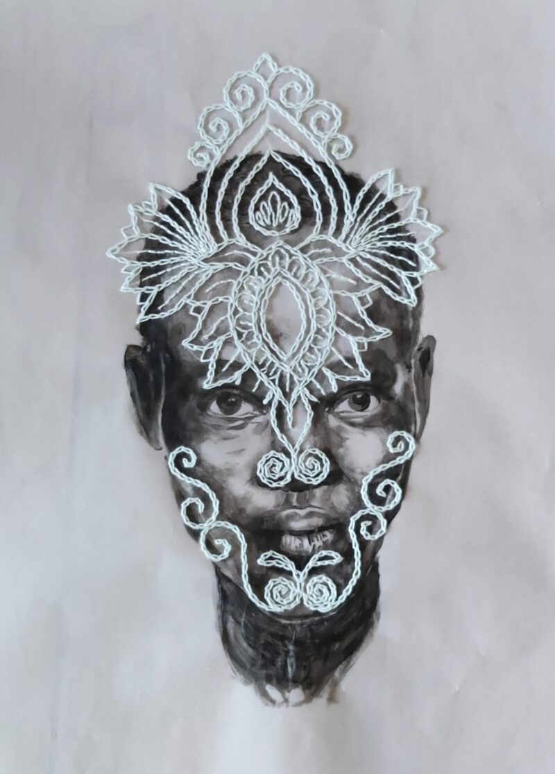 “I Am II” by Nanon Morsink – mixed media portrait on chalk paper, combining drawing and embroidery. Contemporary fiber art, 30 x 40 cm, 2024.