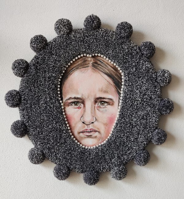 Contemporary textile artwork “I Am Worried” by Nanon Morsink, from the Soft Series. Circular fiber art piece with tufted wool, acrylic paint, pompons, pearls, and board. Emotional and tactile modern mixed media, 55 cm diameter, 2025.